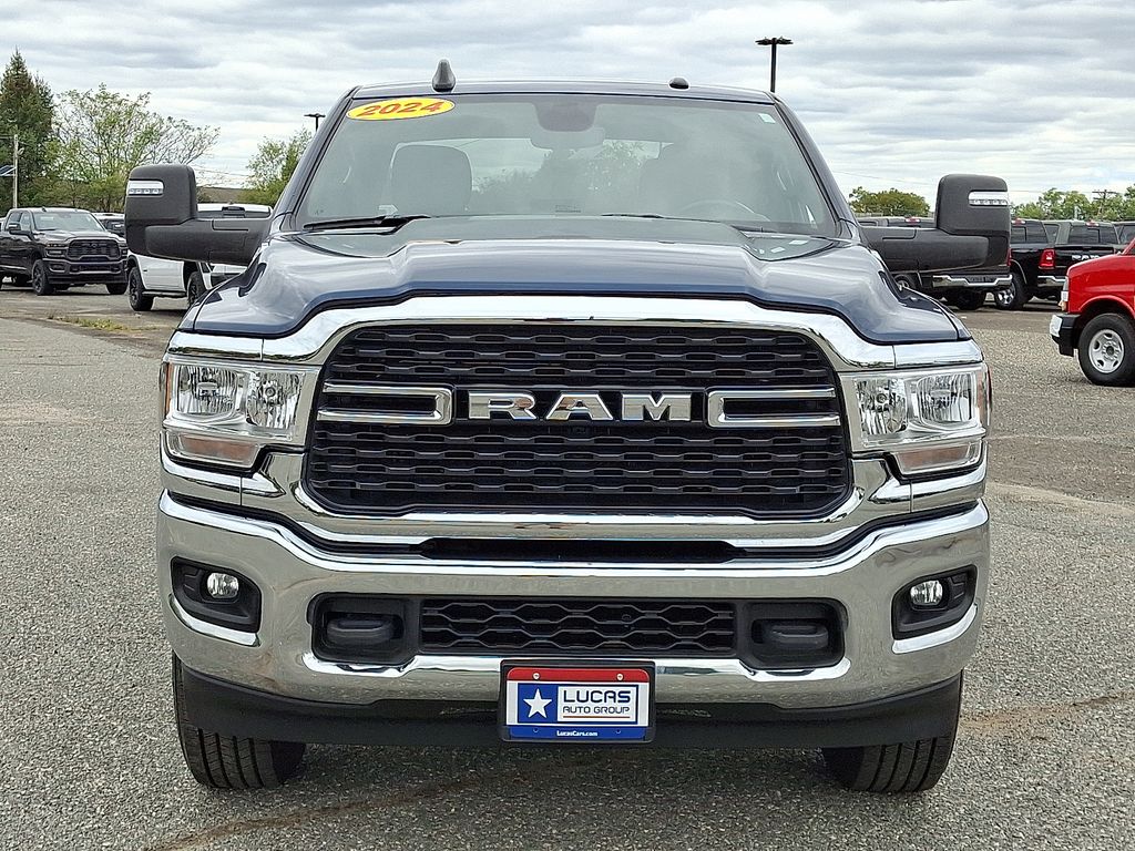 2024 Ram 2500 Big Horn photo 4