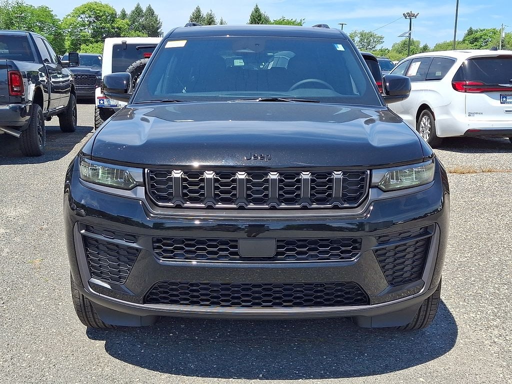 New 2026 Jeep Grand Cherokee L LAREDO ALTITUDE 4X4 Sport Utility