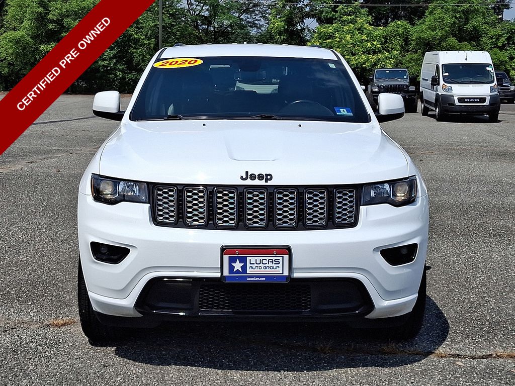 2020 Jeep Grand Cherokee Altitude photo 3