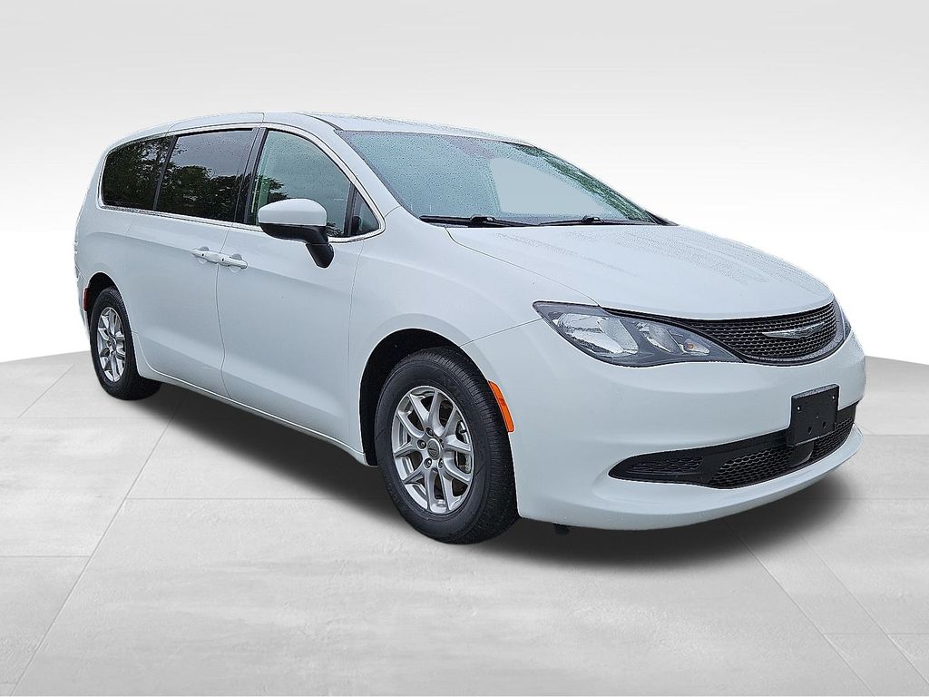 2023 Chrysler Voyager Minivan/Van 