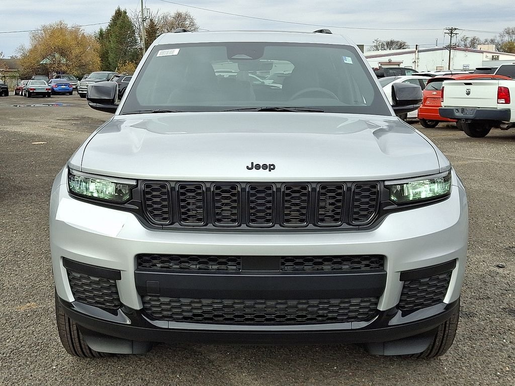 New 2025 Jeep Grand Cherokee L ALTITUDE X 4X4 Sport Utility