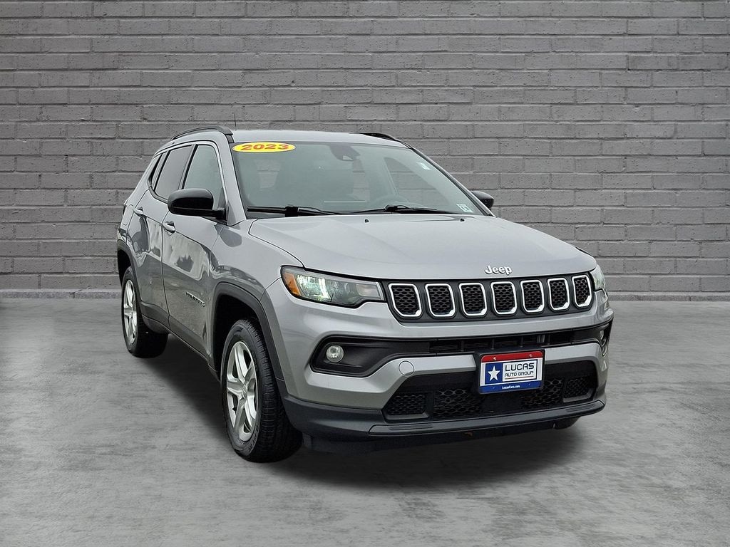 Used 2023 Jeep Compass Latitude SUV