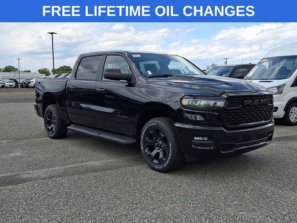New 2026 Ram 1500 EXPRESS CREW CAB 4X4 5'7 BOX Pickup