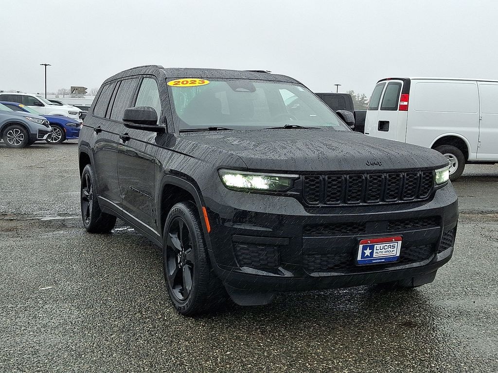 Used 2023 Jeep Grand Cherokee L Altitude SUV