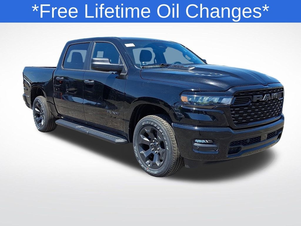 New 2026 Ram 1500 EXPRESS CREW CAB 4X4 5'7 BOX Pickup