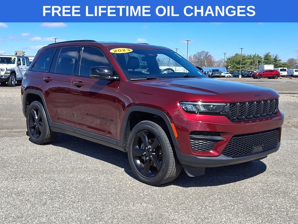 Used 2023 Jeep Grand Cherokee Altitude X SUV