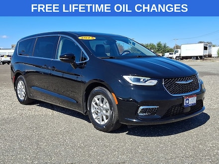 2024 Chrysler Pacifica Touring L Minivan/Van