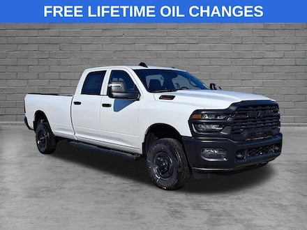2026 Ram 2500 TRADESMAN CREW CAB 4X4 8' BOX Pickup