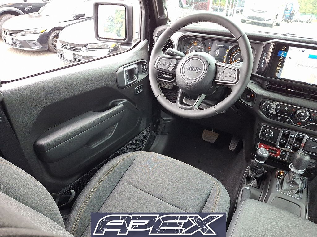 2025 Jeep Wrangler 4-Door Willys - Photo 11