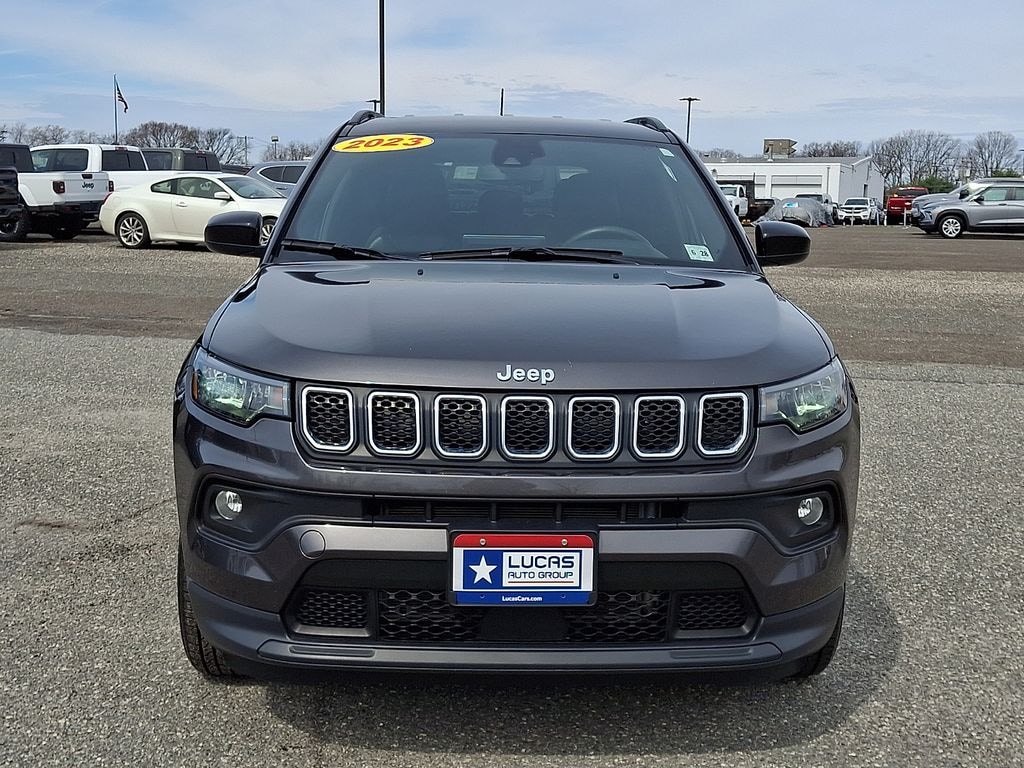 Used 2023 Jeep Compass Latitude SUV