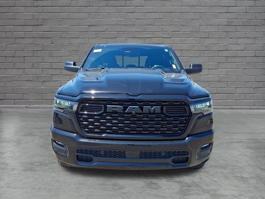 New 2026 Ram 1500 EXPRESS CREW CAB 4X4 5'7 BOX Pickup