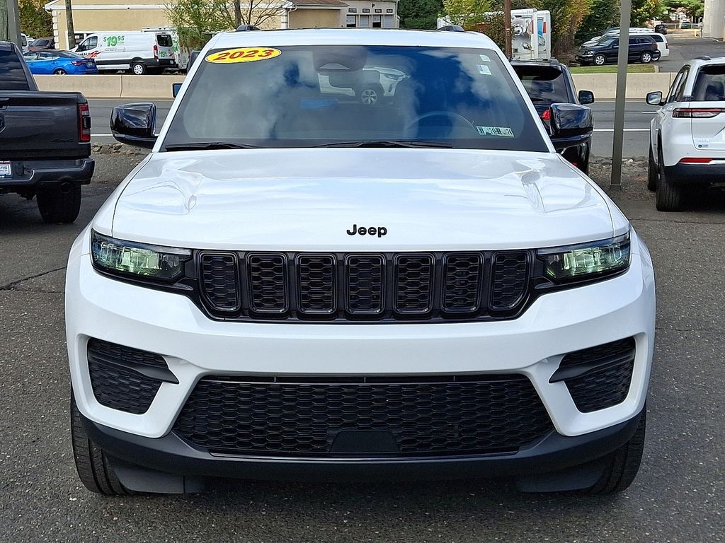 Used 2023 Jeep Grand Cherokee Altitude X SUV