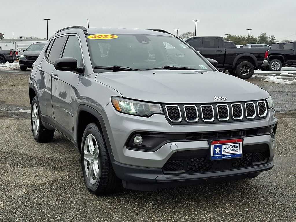 Used 2023 Jeep Compass Latitude with VIN 3C4NJDBNXPT510386 for sale in Lumberton, NJ