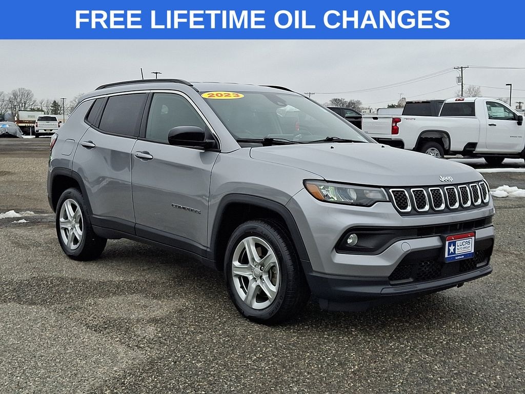 Used 2023 Jeep Compass Latitude SUV