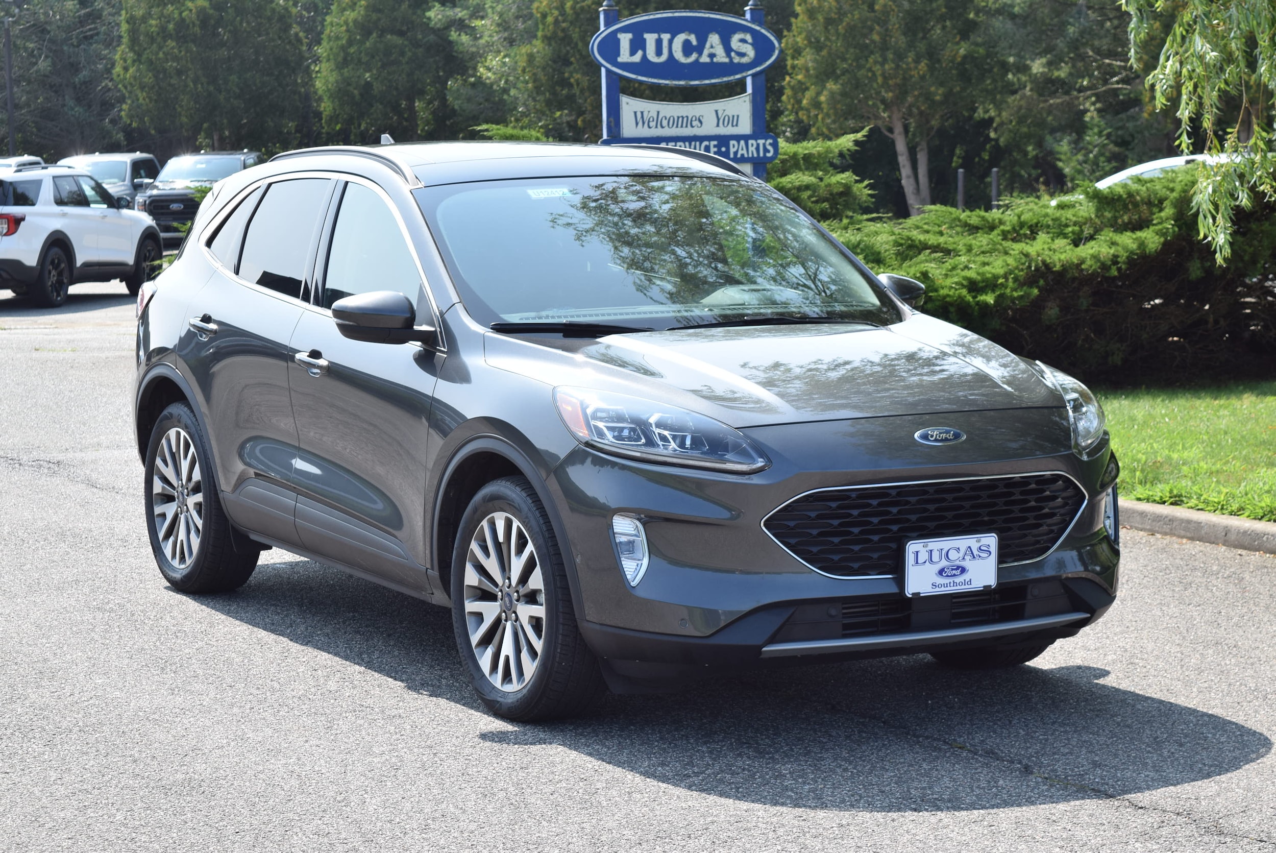 Used 2020 Ford Escape Titanium with VIN 1FMCU9J96LUB37259 for sale in Southold, NY