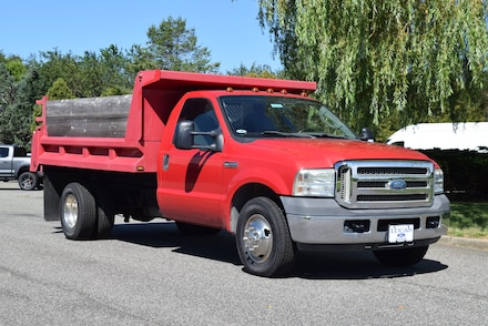 2006 Ford F-350 Chassis Cab XLT Chassis Truck