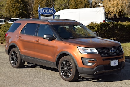 2017 Ford Explorer XLT SUV