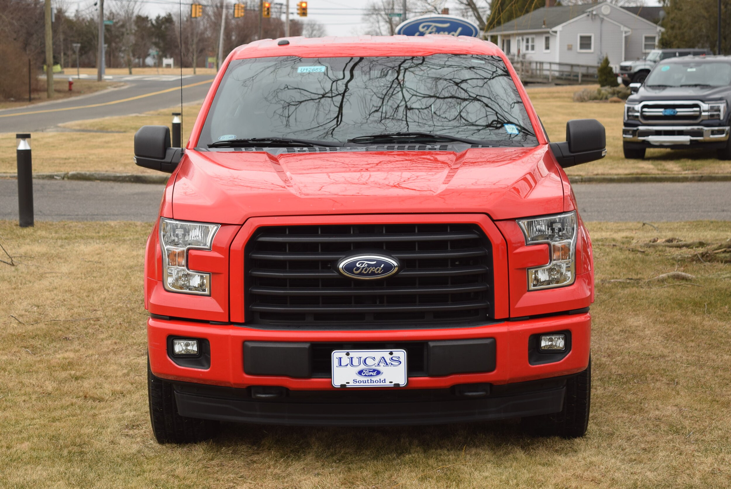 2017 Ford F-150 XLT photo 2