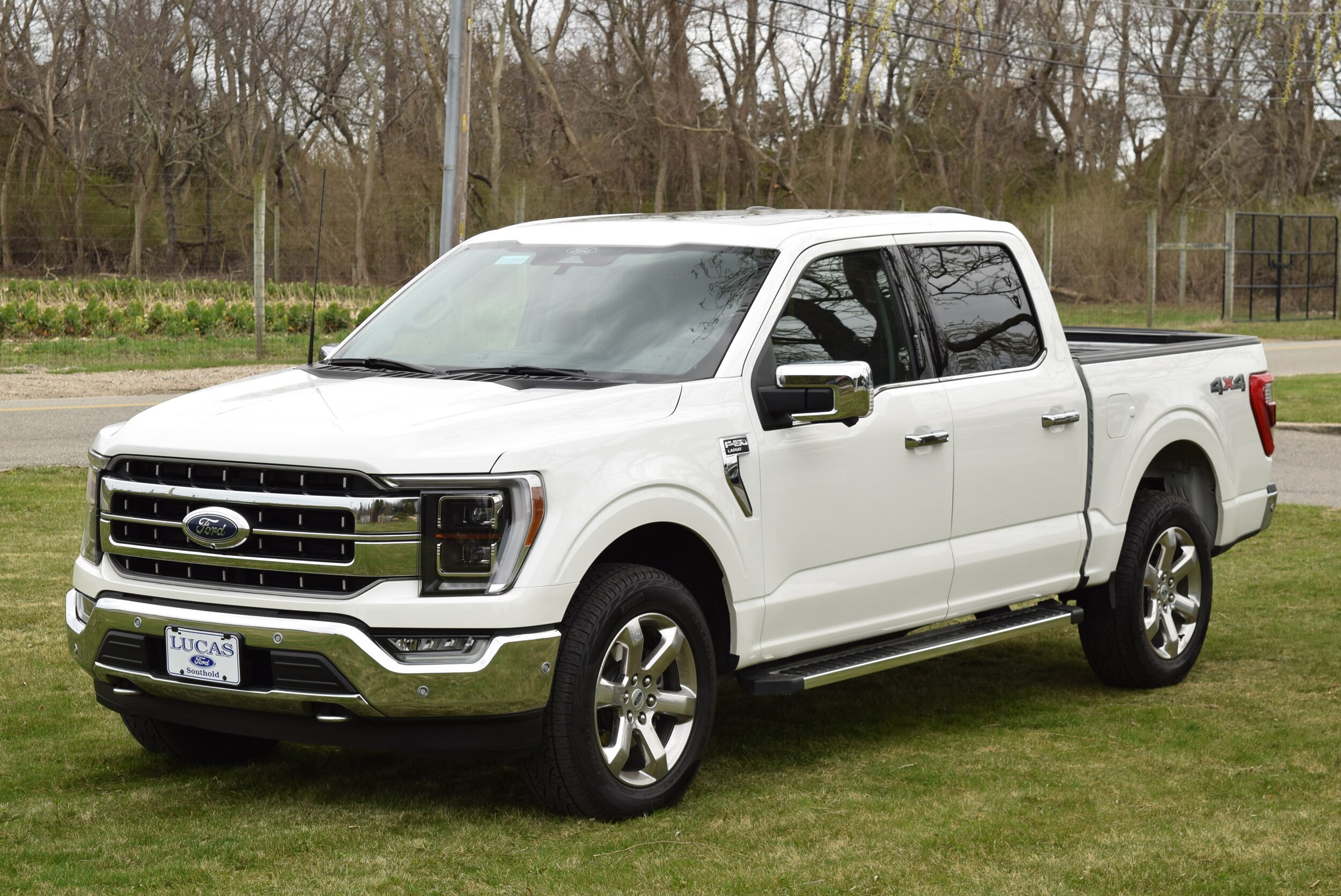 2022 Ford F-150 Lariat photo 3