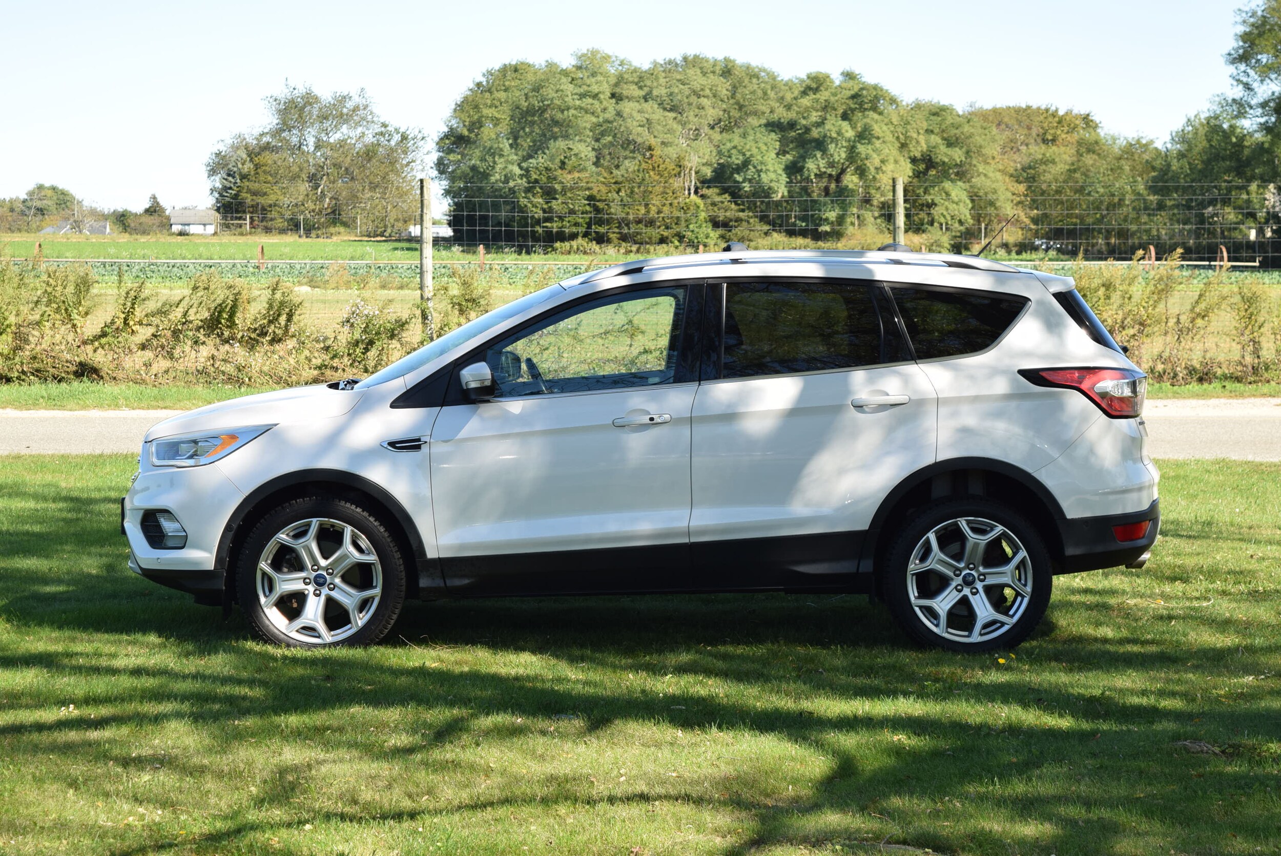2017 Ford Escape Titanium photo 4