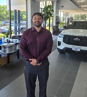 Staff member Alex Franzoni from ID_e1d2ce9505ae