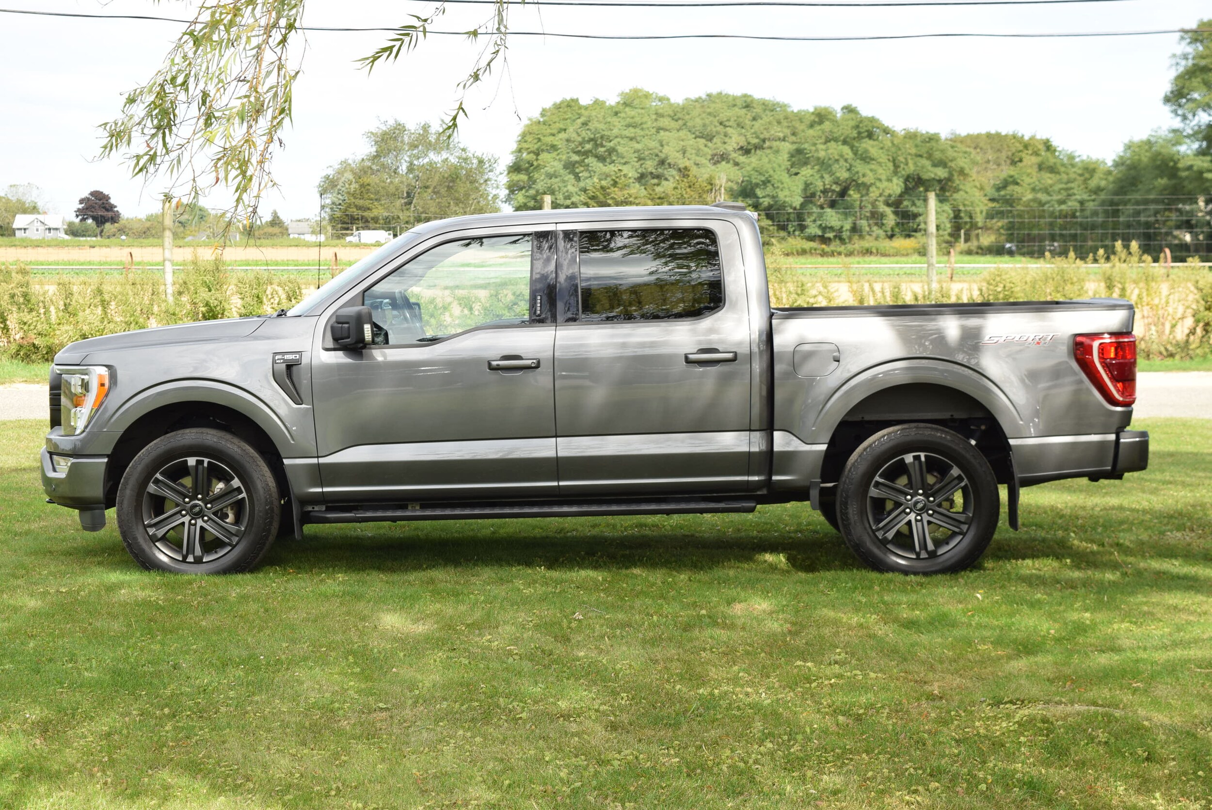 2021 Ford F-150 XLT photo 4