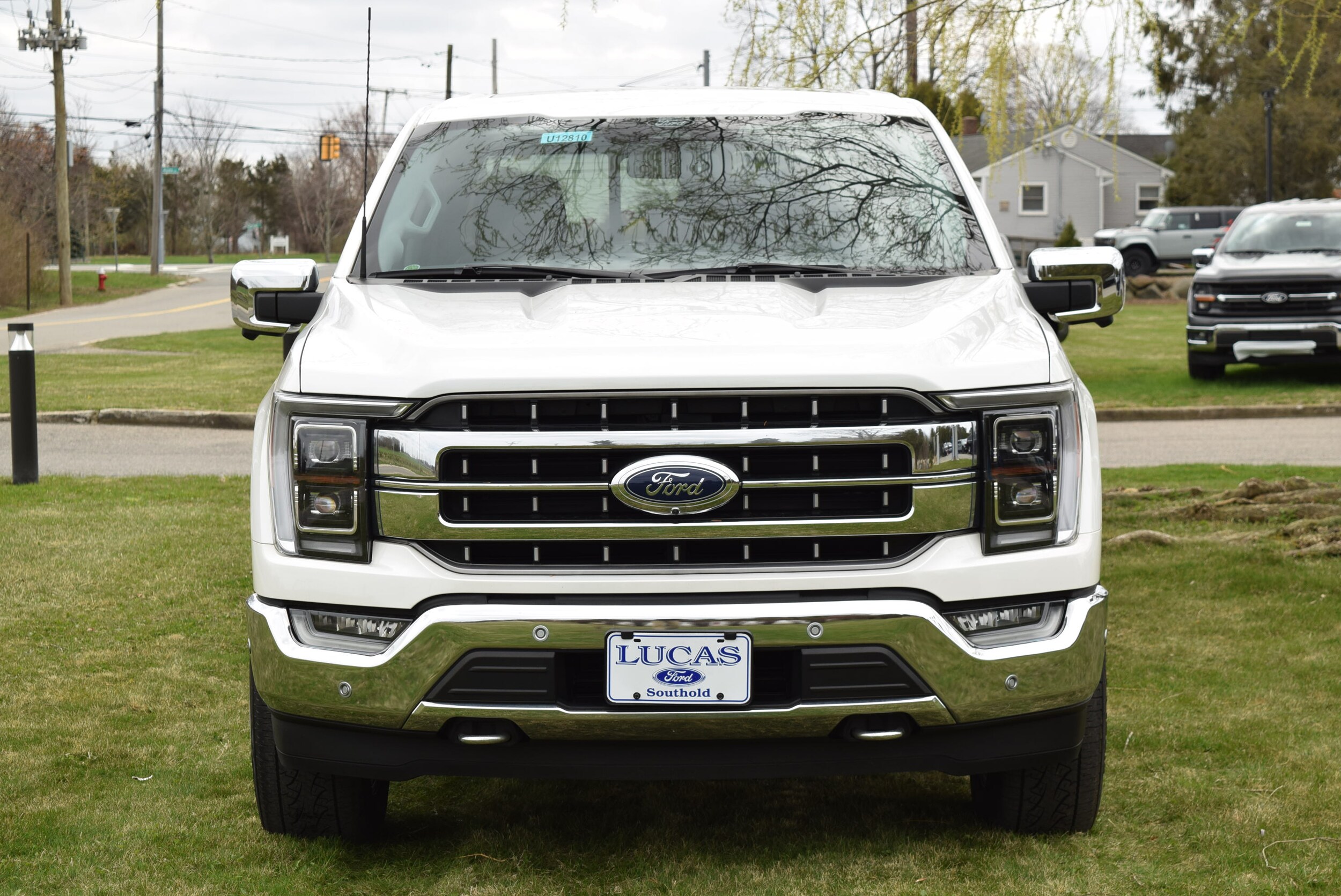 2022 Ford F-150 Lariat photo 2
