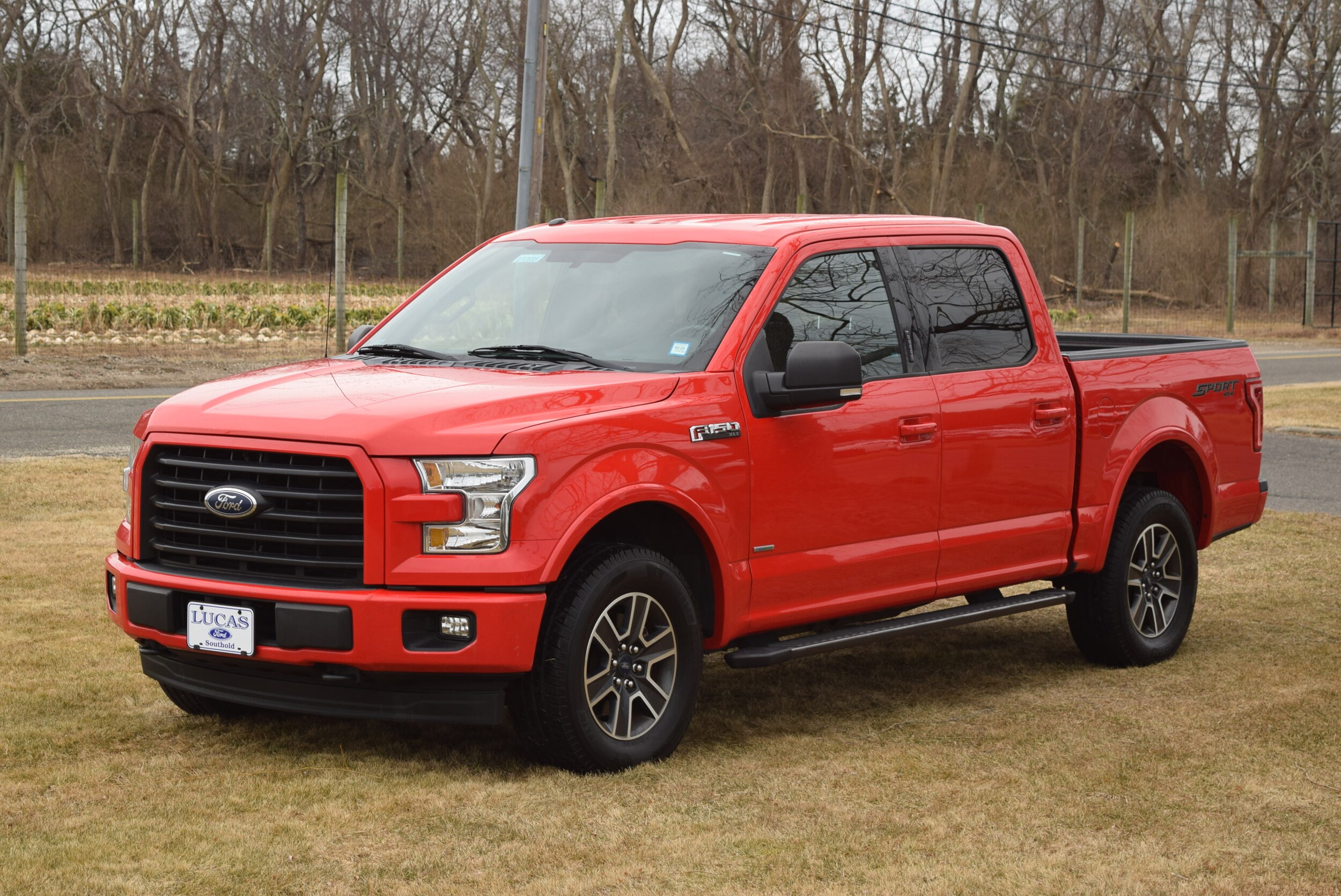 2017 Ford F-150 XLT photo 3