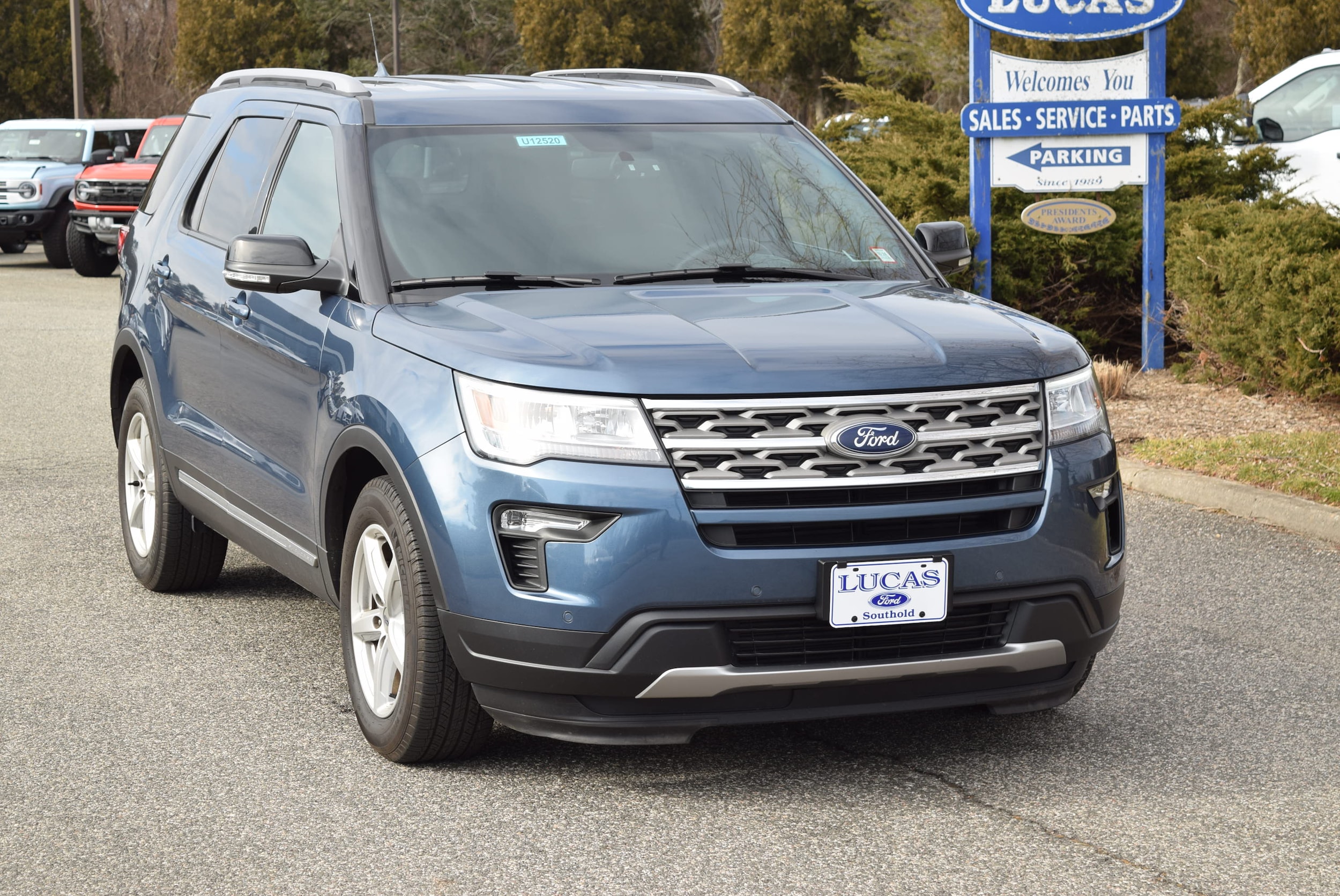 Used 2018 Ford Explorer XLT with VIN 1FM5K7D88JGA23880 for sale in Southold, NY