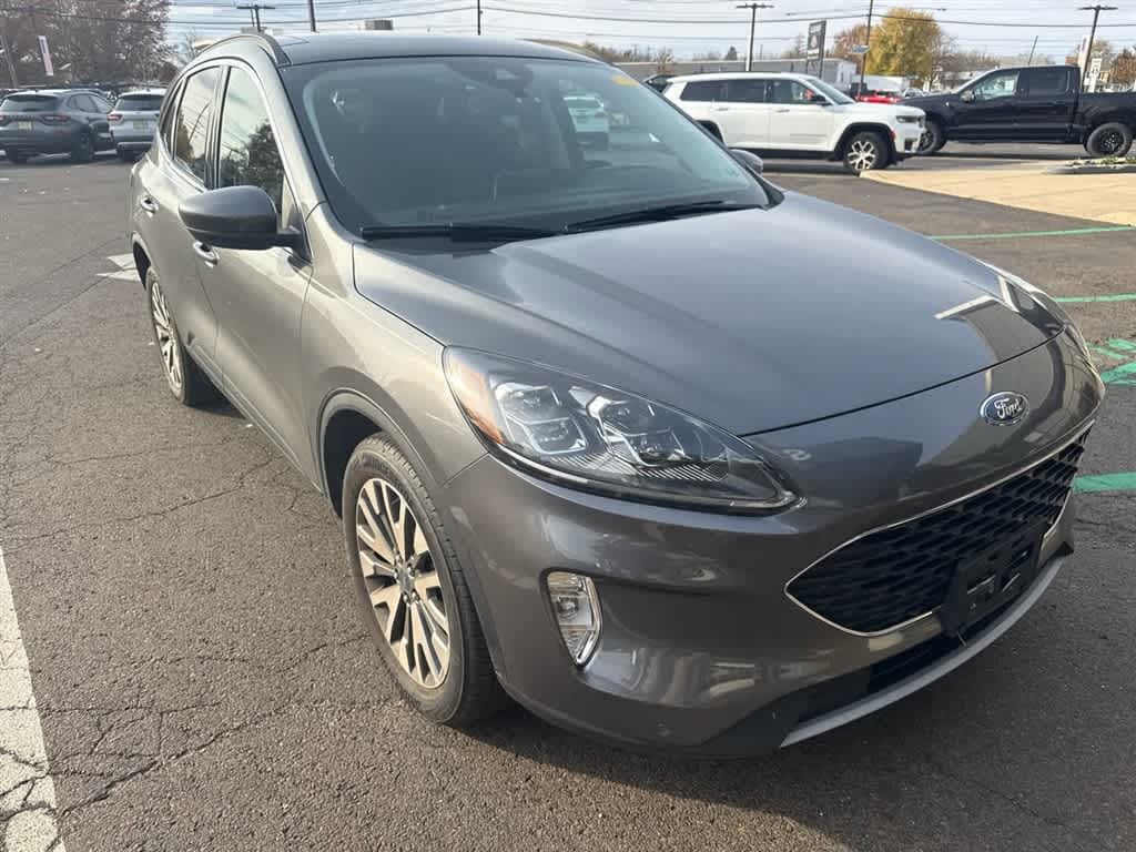 Used 2022 Ford Escape Titanium AWD