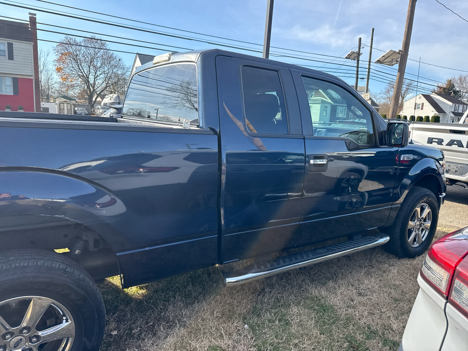 2013 Ford F-150 XLT photo 2