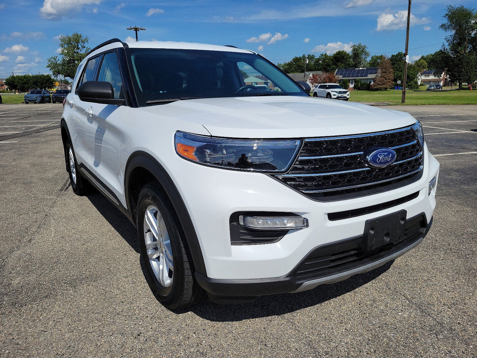 Used 2020 Ford Explorer XLT with VIN 1FMSK8DH7LGC72067 for sale in Burlington, NJ