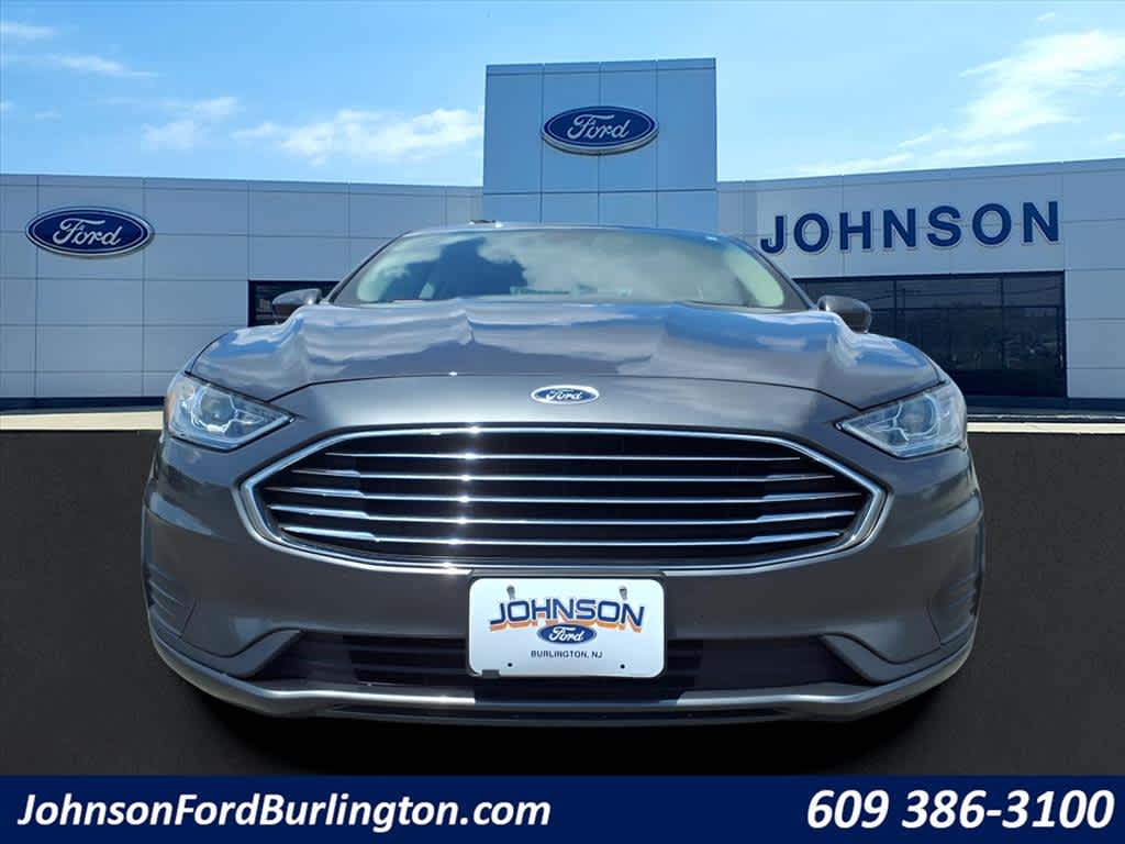 2019 Ford Fusion SE photo 3