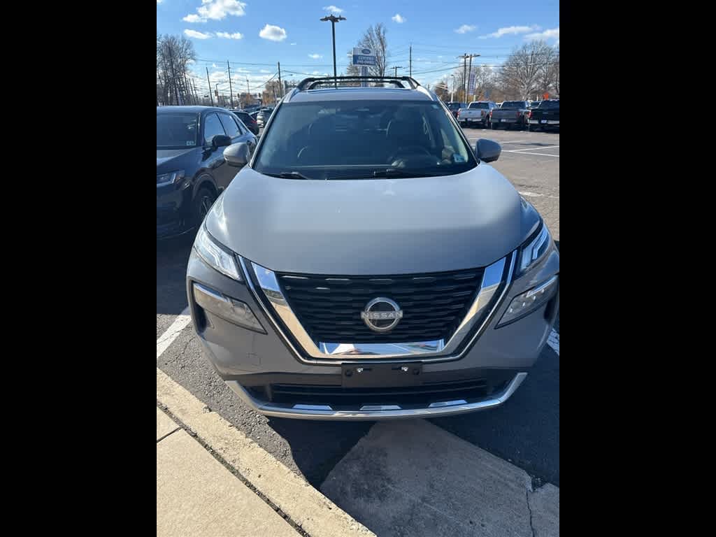 2023 Nissan Rogue Platinum AWD photo 3