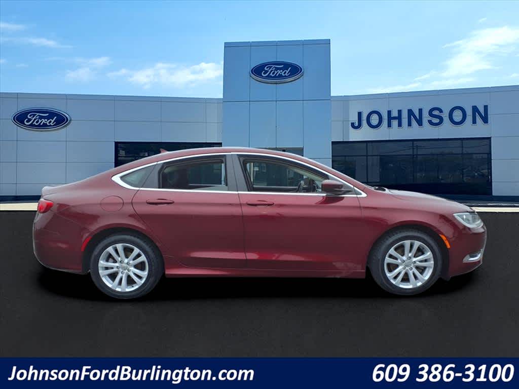 Used 2015 Chrysler 200 Limited with VIN 1C3CCCAB7FN685443 for sale in Burlington, NJ