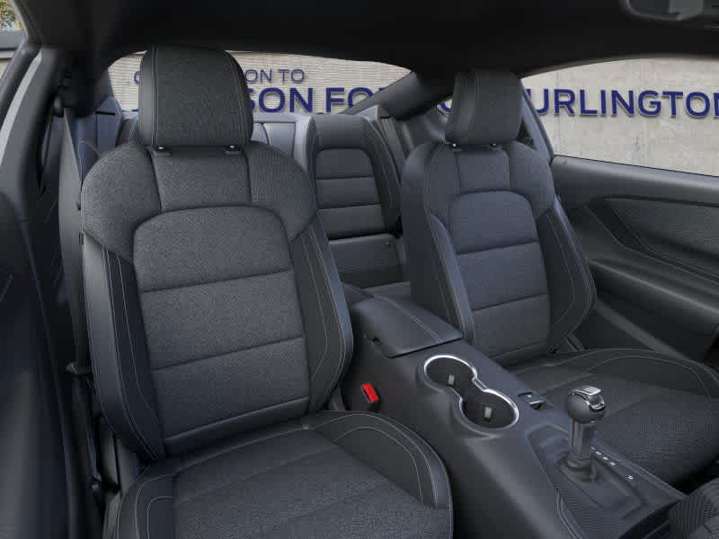 2025 Ford Mustang EcoBoost photo 4