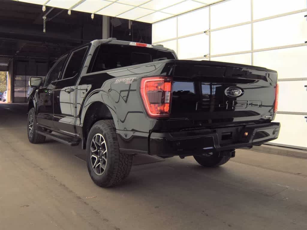 2023 Ford F-150 XLT photo 3