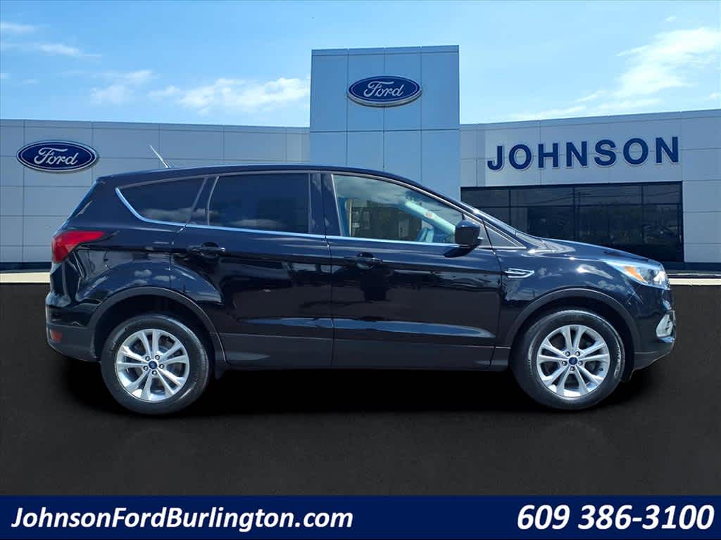 2019 Ford Escape SE photo 3