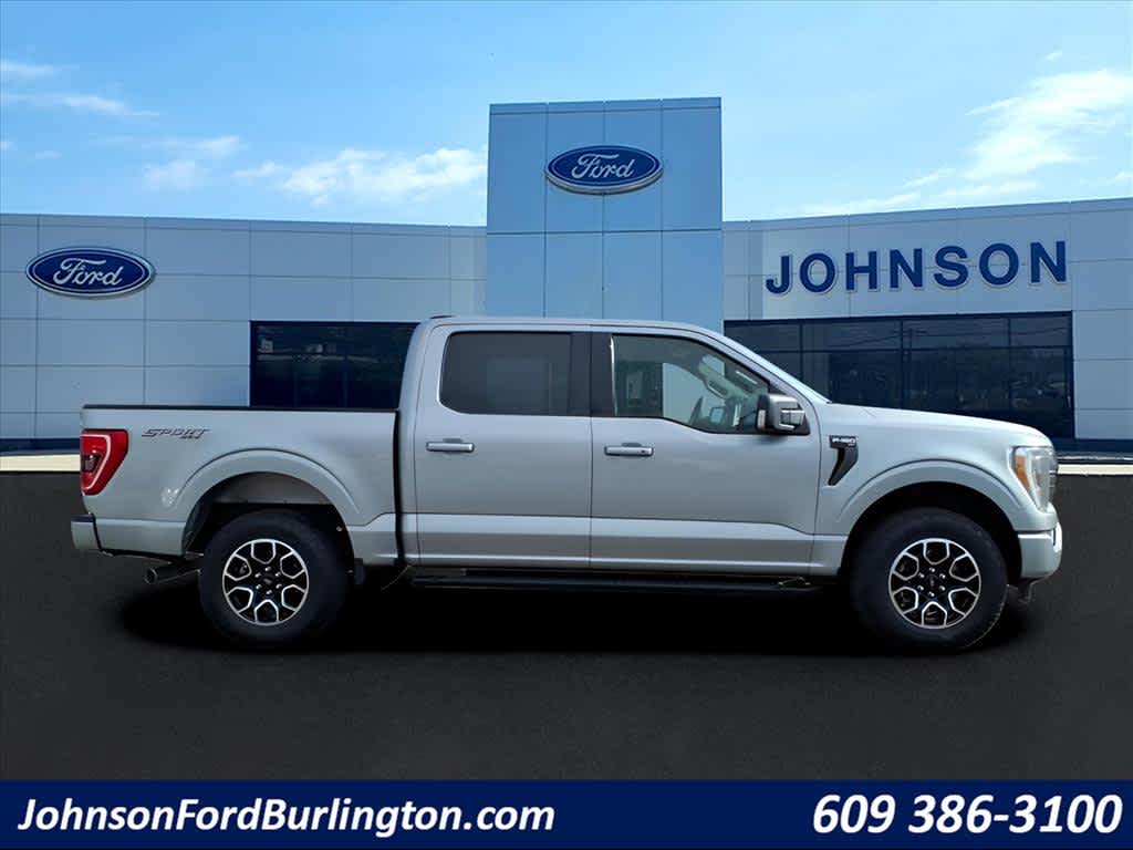 2023 Ford F-150 XLT photo 2
