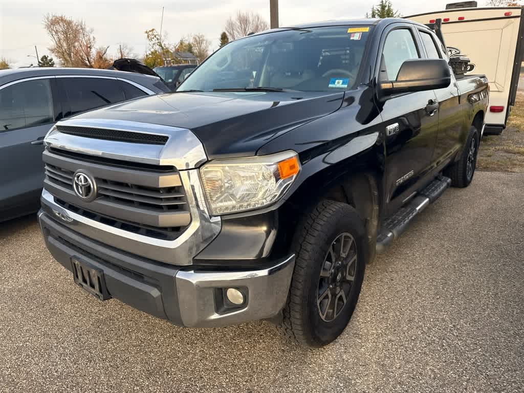 2014 Toyota Tundra SR5 Double Cab photo 4