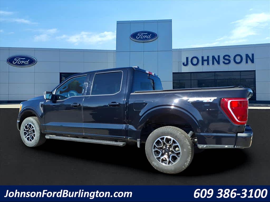 2022 Ford F-150 XLT photo 2
