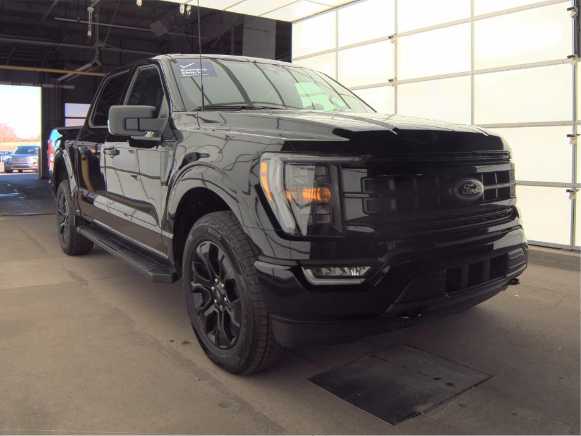 2023 Ford F-150 XLT photo 3