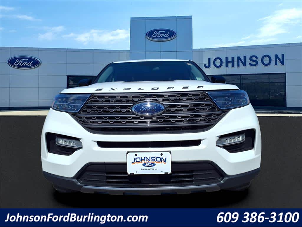 2022 Ford Explorer XLT photo 3