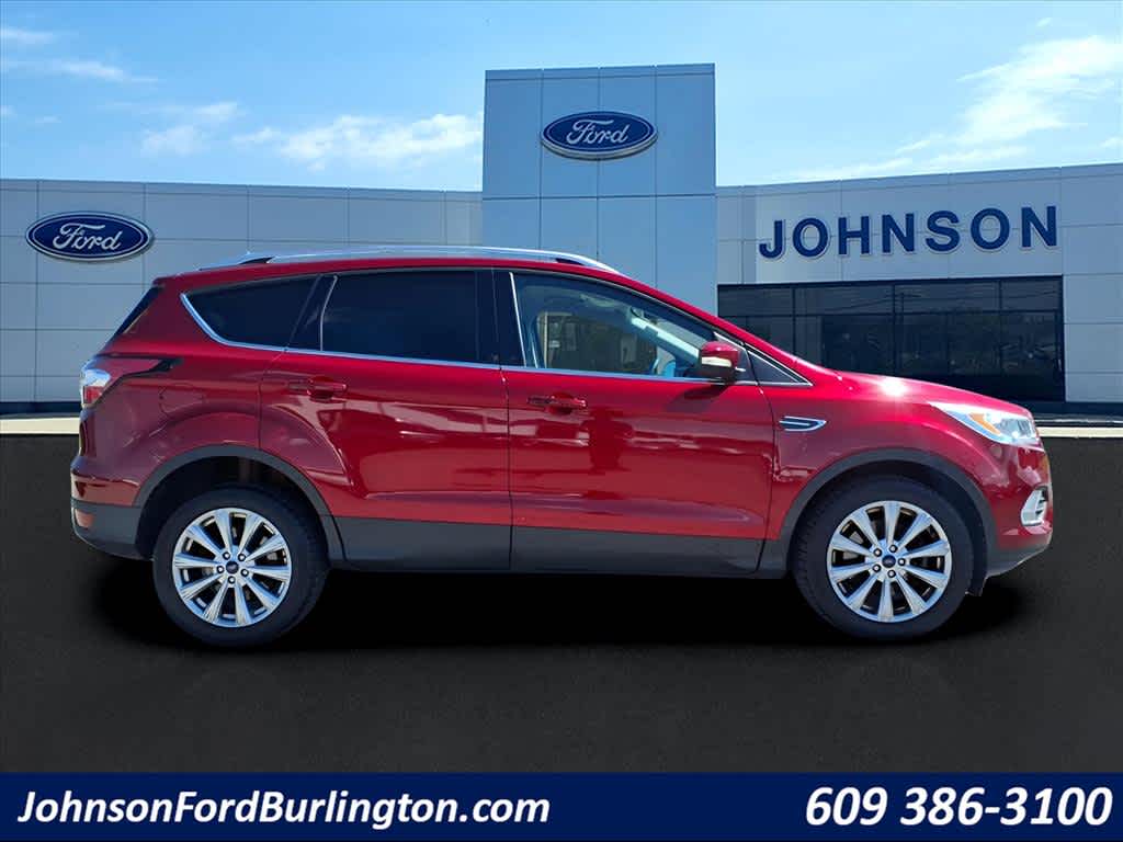2017 Ford Escape Titanium photo 2