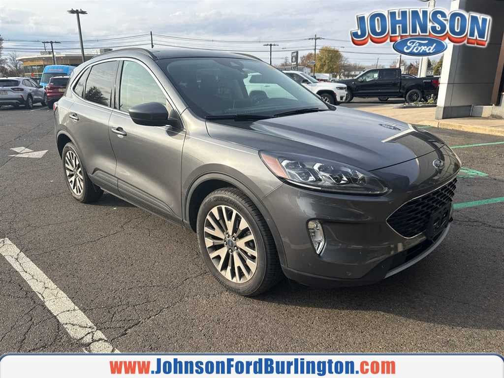 Used 2022 Ford Escape Titanium AWD