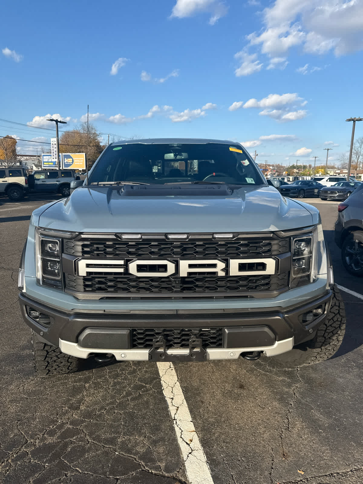 2023 Ford F-150 Raptor photo 3