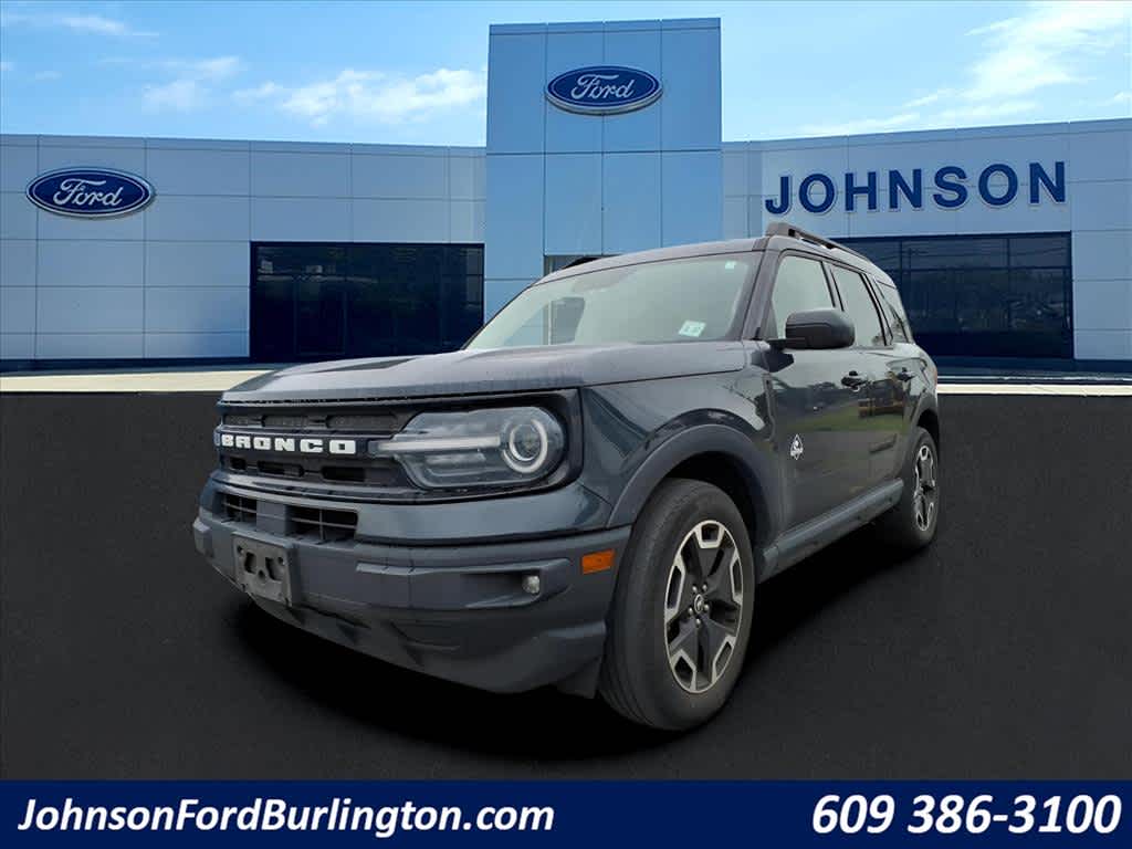 2022 Ford Bronco Sport Outer Banks photo 2