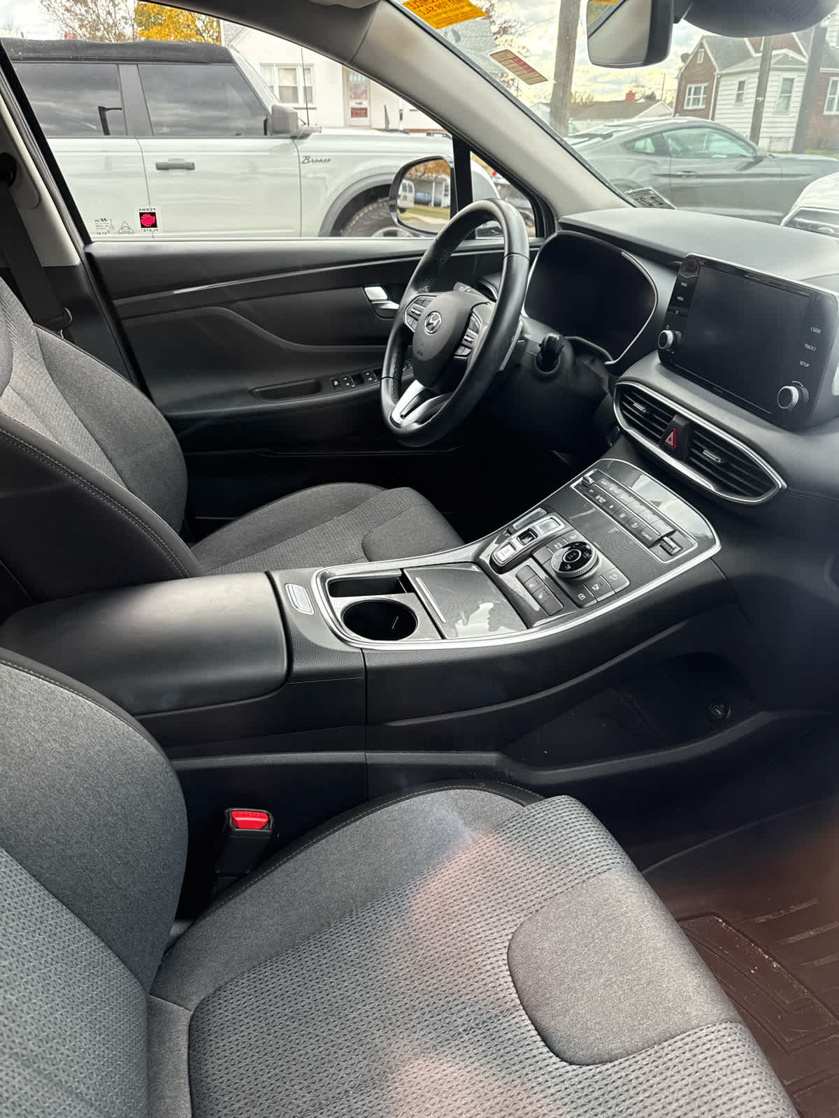 2022 Hyundai Santa Fe SEL Convenience photo 4
