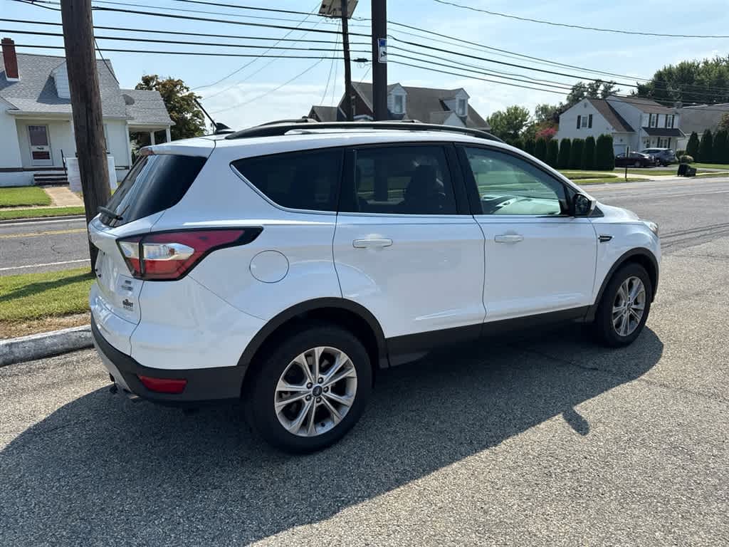 Used 2018 Ford Escape SE with VIN 1FMCU9GD8JUA68616 for sale in Burlington, NJ