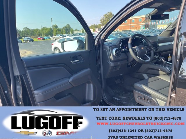 2026 Chevrolet Colorado LT photo 2